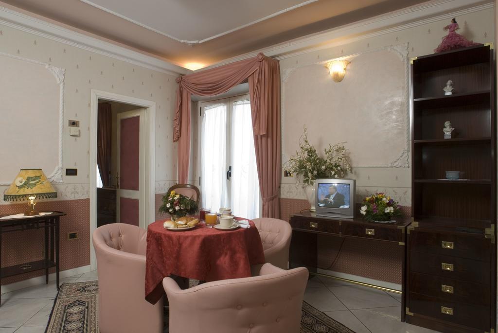 Hotel Vienna Ostenda E Ristorante Il Danubio Ріміні Екстер'єр фото