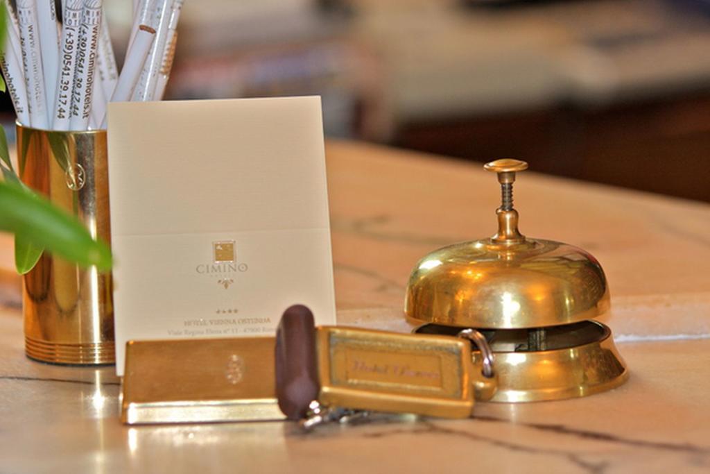 Hotel Vienna Ostenda E Ristorante Il Danubio Ріміні Екстер'єр фото