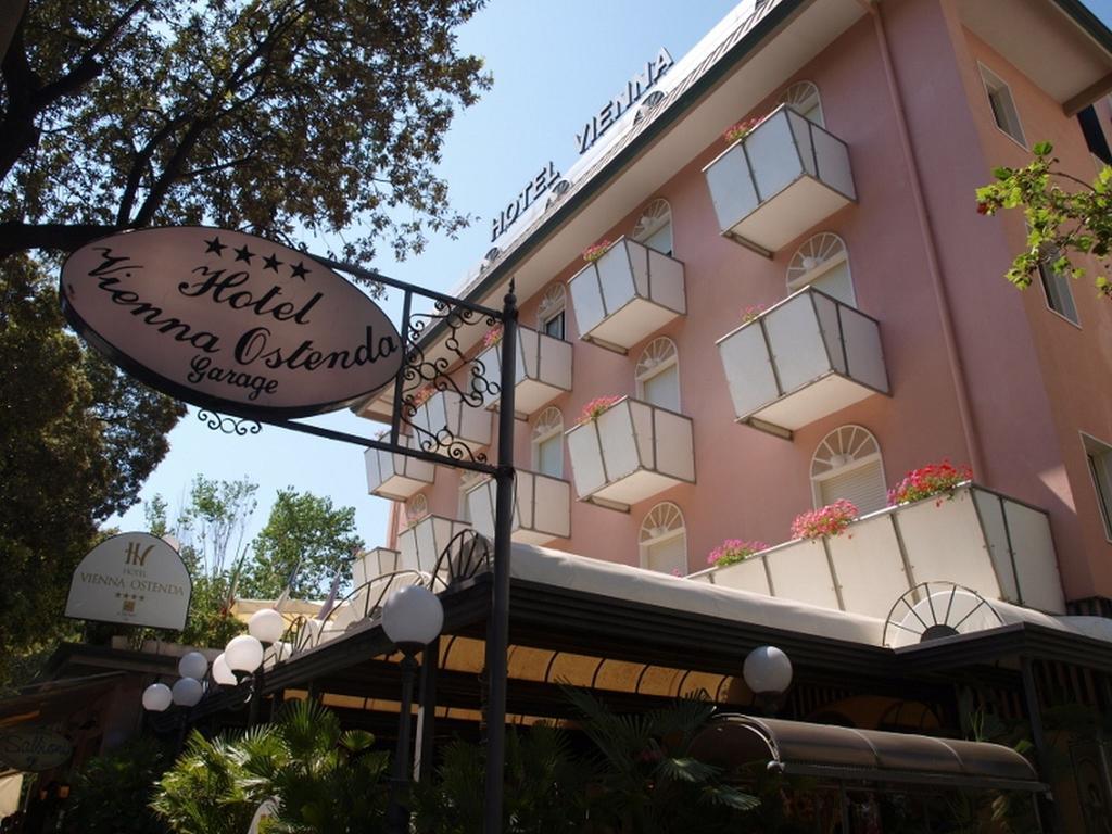 Hotel Vienna Ostenda E Ristorante Il Danubio Ріміні Екстер'єр фото